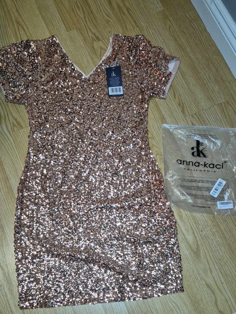 Womens Nwt Anna Kaci Rose Gold Sequin Short Sleeve Dress..size XXL